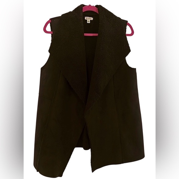Susina Jackets & Blazers - NWT Susina Black Shearling Vest